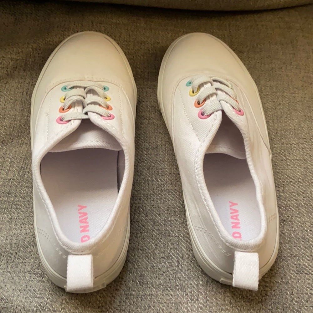 Girls old navy sneakers
